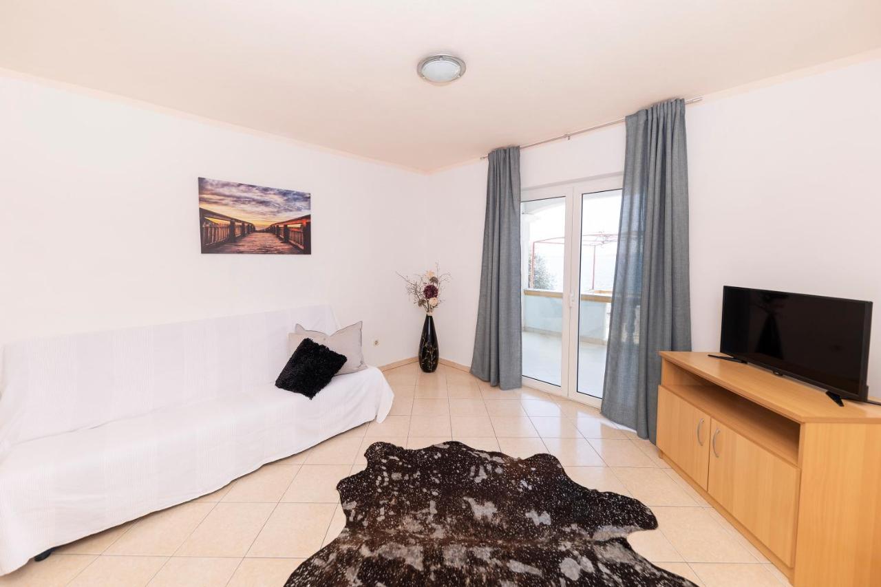 Apartments Seaside ビビニェ エクステリア 写真