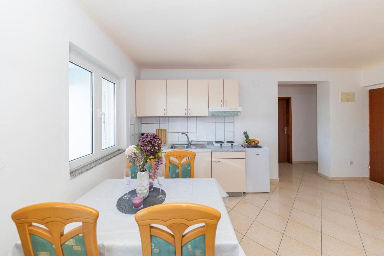 Apartments Seaside ビビニェ エクステリア 写真