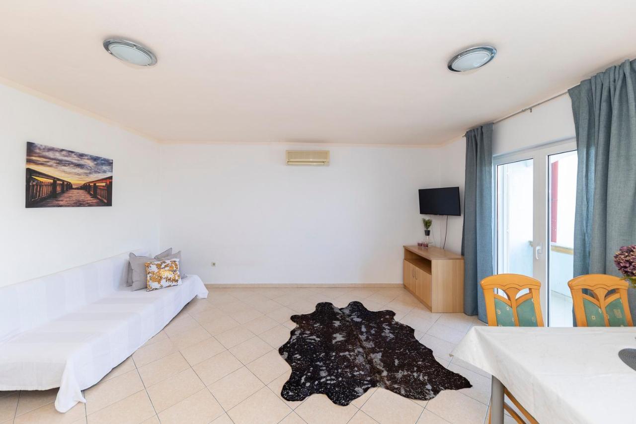 Apartments Seaside ビビニェ エクステリア 写真